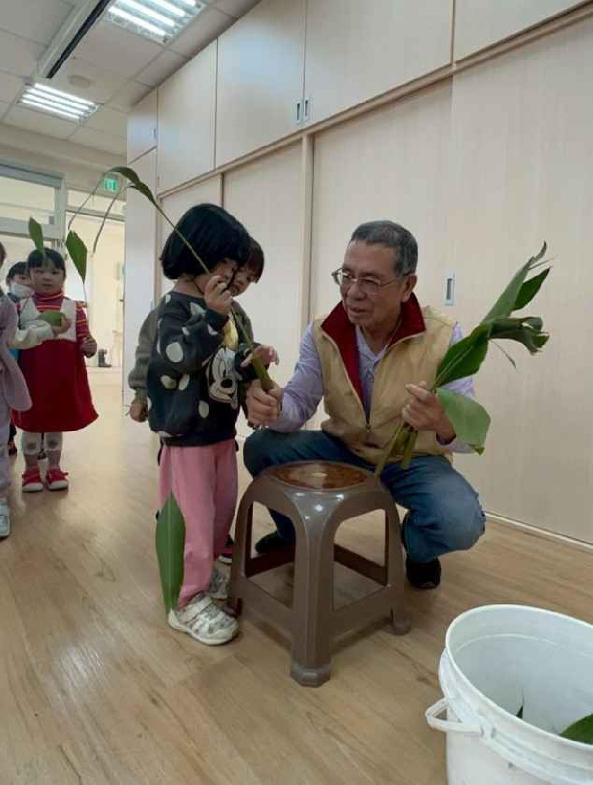 line_album_1141220混齡班社區闖關_251211_120