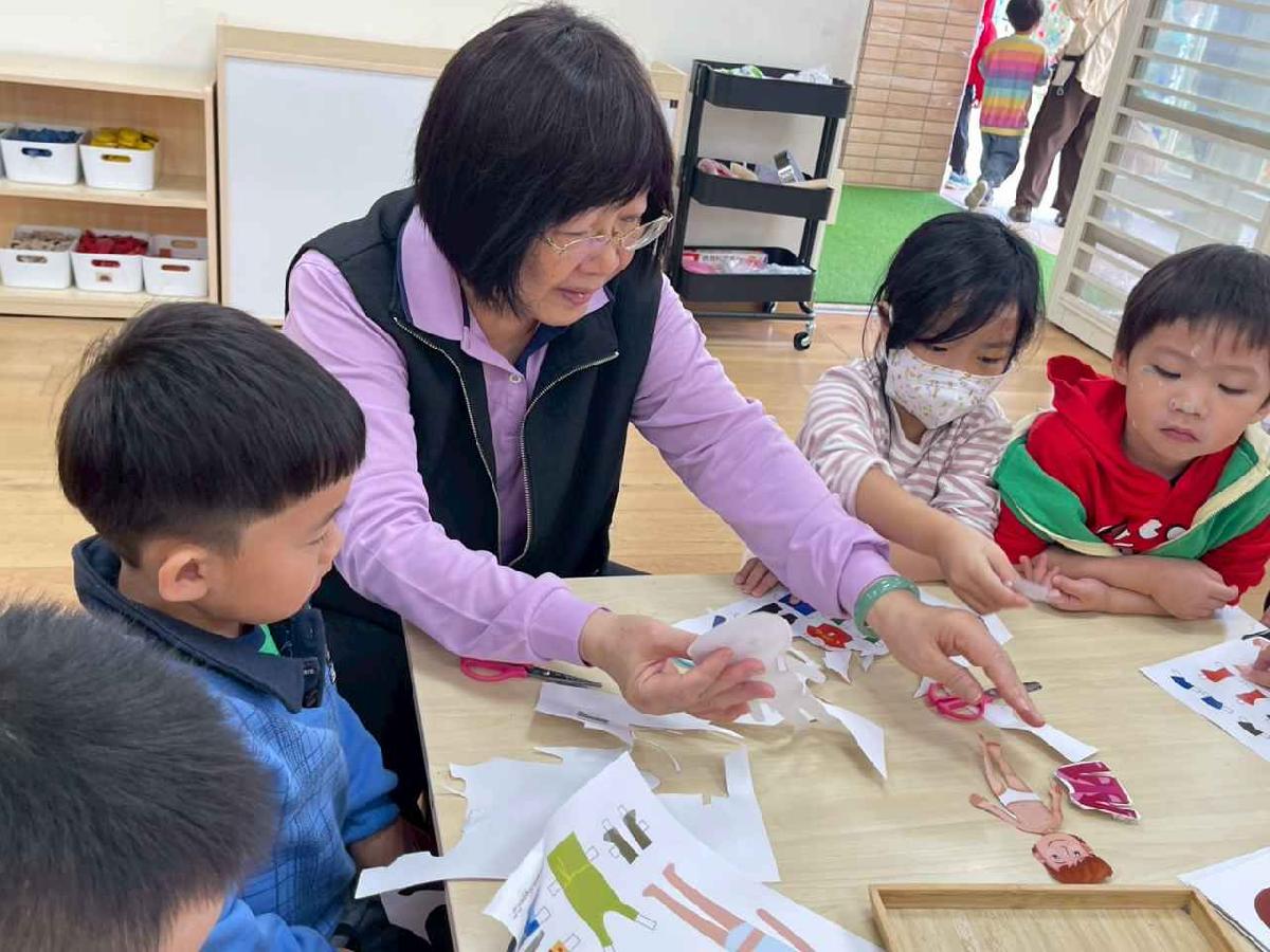 line_album_1141220混齡班社區闖關_251211_182