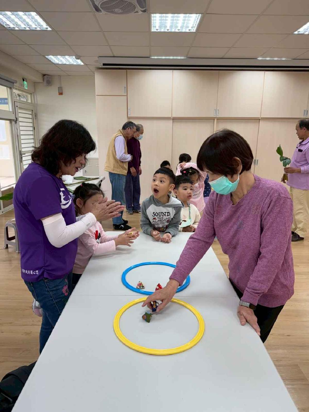 line_album_1141220混齡班社區闖關_251211_230