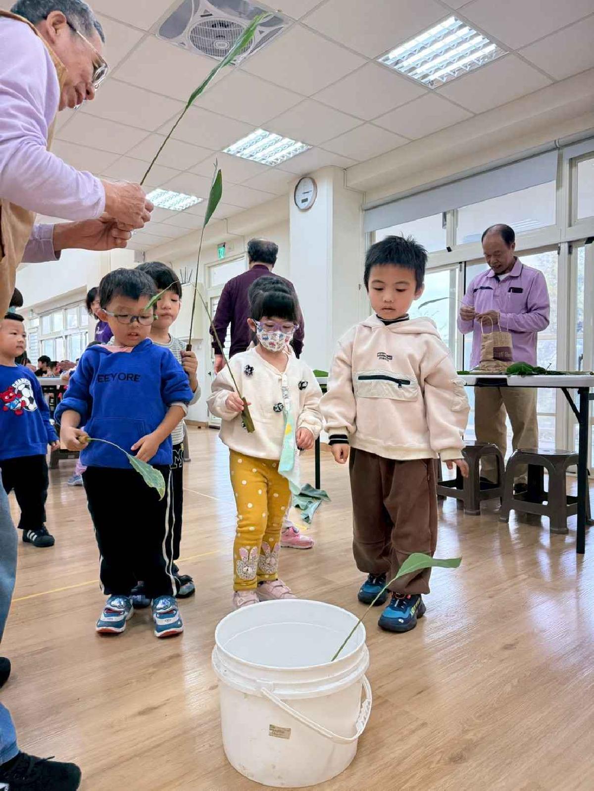 line_album_1141220混齡班社區闖關_251211_296