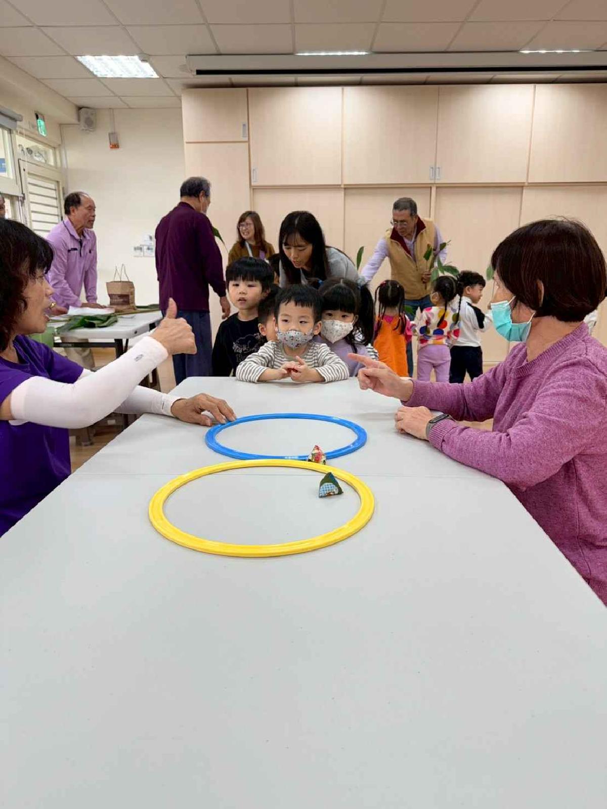 line_album_1141220混齡班社區闖關_251211_322