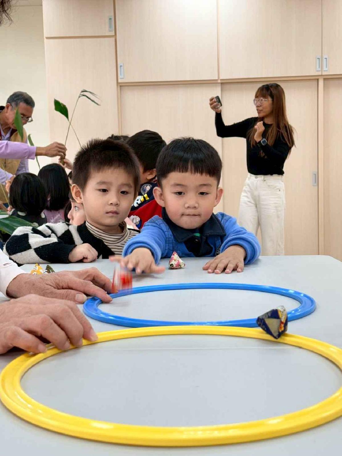 line_album_1141220混齡班社區闖關_251211_393