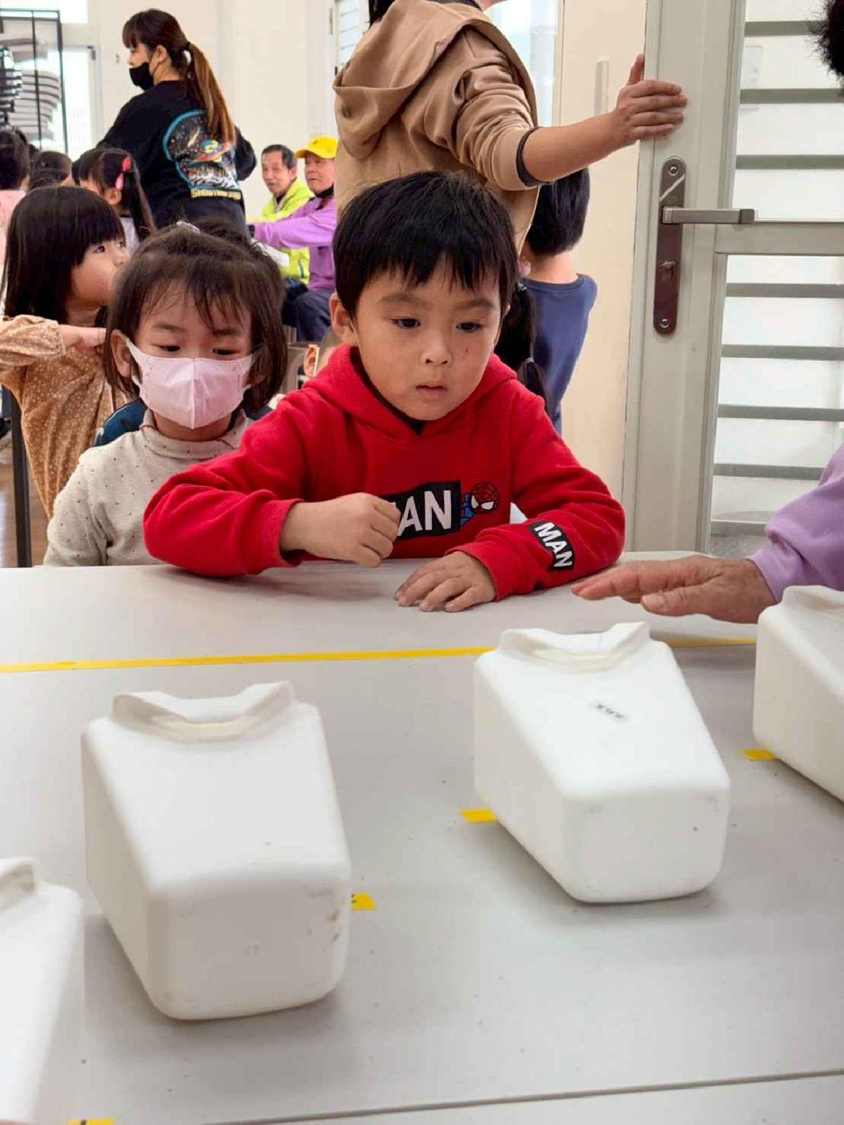 line_album_1141220混齡班社區闖關_251211_412