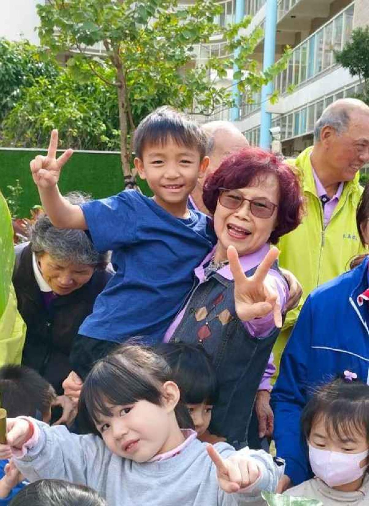 line_album_1141220混齡班社區闖關_251211_503